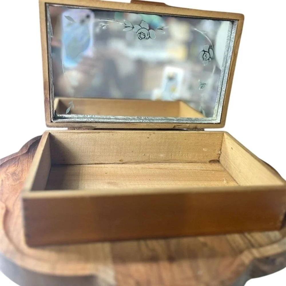 Vintage Mid-Century Wooden Jewelry Box with Floral Poppy Design